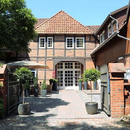 Ole Deele Hotel
